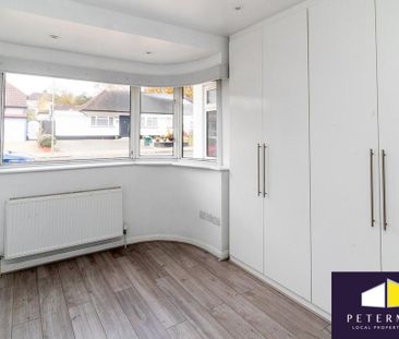 5 bedroom detached house to rent - Photo 2