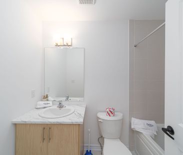 For Lease - 12 Wagon Lane, Barrie, Ontario - Photo 2