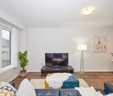 For Lease - 15 Kenmar Court, St. Catharines, Ontario - Photo 2