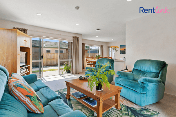 35 Romana Crescent, Papamoa - Photo 1