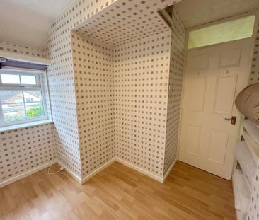 Semi Detached House - Photo 6