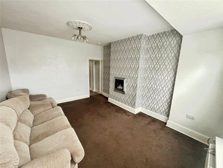 2 bedroom terraced house to rent - Photo 3