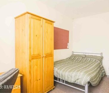 8 Ambleside Avenue - Photo 2