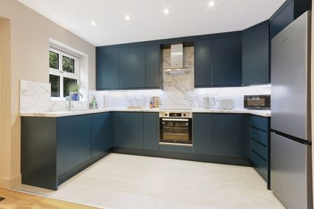 3 Bed End Terrace, Gloucester Crescent, S10 - Photo 5