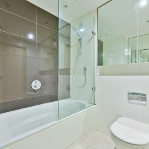 27th floor with stunning views of the cityscape & 24 Hr. Concierge - Photo 3