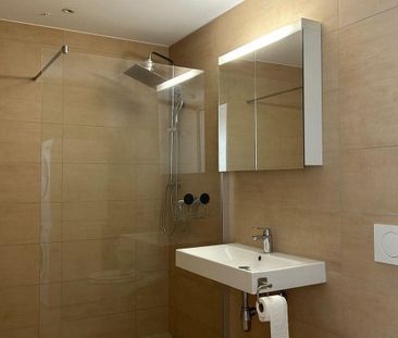 2.5 Zimmer, 72 m², 2. Stock - Photo 3
