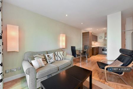 1 bedroom flat to rent - Photo 3