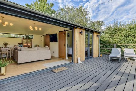 1 bedroom lodge to rent - Photo 3