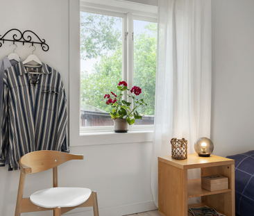 Blodriskevägen, Västerås - Photo 1