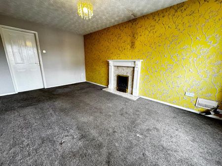 3 bedroom end of terrace house to rent - Photo 2