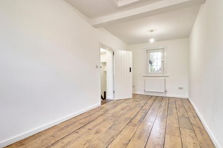 3 bedroom semi-detached house to rent - Photo 3