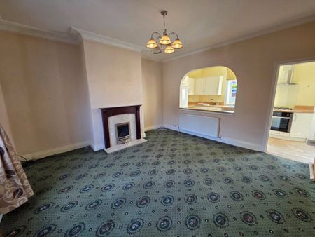 Leeds Road, Dewsbury, West Yorkshire, WF12 - Photo 3