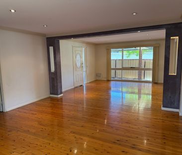 11 Beltana Avenue, Bonnyrigg NSW 2177 - House For Rent | Domain - Photo 5