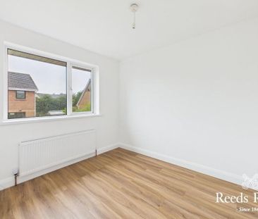 16 Alanbrooke Crescent, Newtownards, BT23 8FE - Photo 6