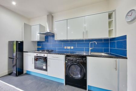 1 Bed Flat, Eardley Road, SW16 - Photo 4