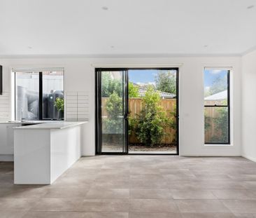 5/7 Pine Crescent, Boronia - Photo 6