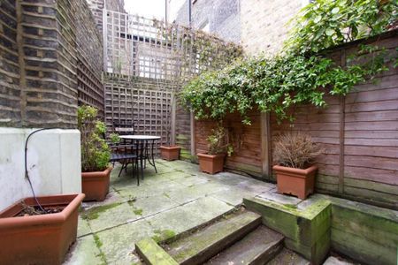 Studio Apartment, Cartwright Gardens, London WC1H - Photo 3