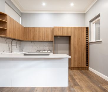 53 Stuart Street, Moonee Ponds VIC 3039 - Photo 5