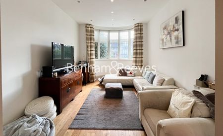 5 Bedroom house to rent in North End Road, Hampstead, NW11 - Photo 3