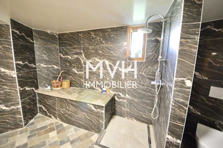 Architect-designed 9-room furnished villa in a green setting - Photo 2