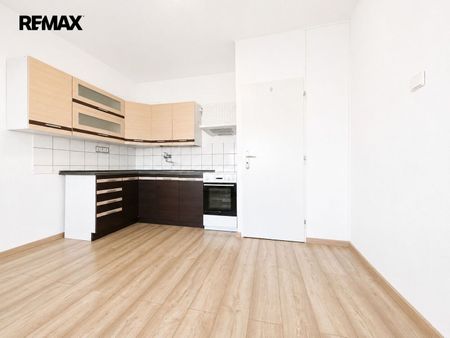 Pronájem bytu 1+1 v osobním vlastnictví 38 m², Žatec - Фото 4
