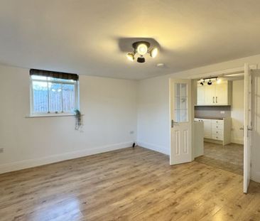 North Street, Digby, Lincoln - Photo 2