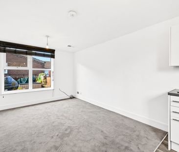 Ref: SM - Hyperion Walk - Photo 2