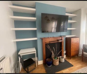 Room in a Shared Flat, Stephendale Road, SW6 - Photo 1