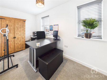 4 bedroom detached house to rent - Photo 3