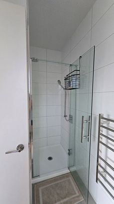 Fully furnished one bedroom Self-contained - Photo 1