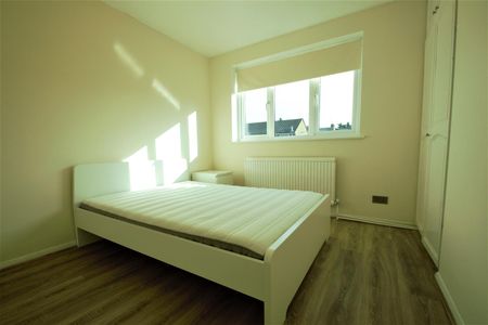 1 bedroom house - semi-detached - Photo 4