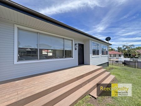 7 Coronation Street, Waratah West - Photo 2