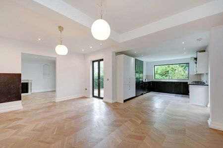 5 bedroom detached house to rent - Photo 5