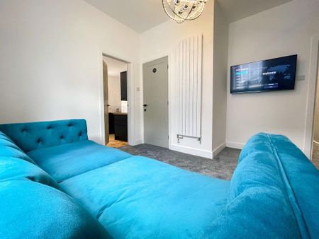 4 bedroom house of multiple occupation to rent - Photo 2