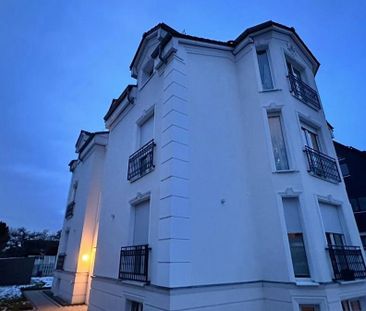 2-Zimmer-Wohnung in moderner Stadtvilla in Rudow - Photo 1