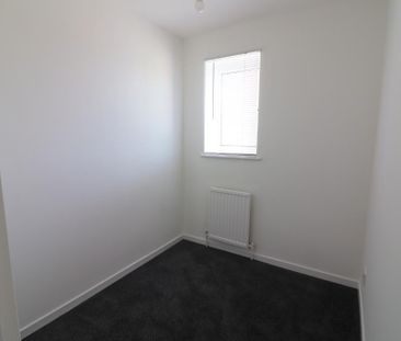 3 Bedroom Terraced To Rent - Photo 3