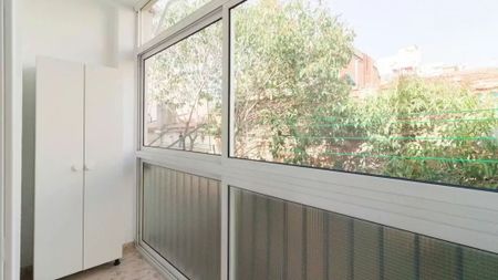 Carrer de Besalú, Barcelona, Catalonia 08026 - Photo 3