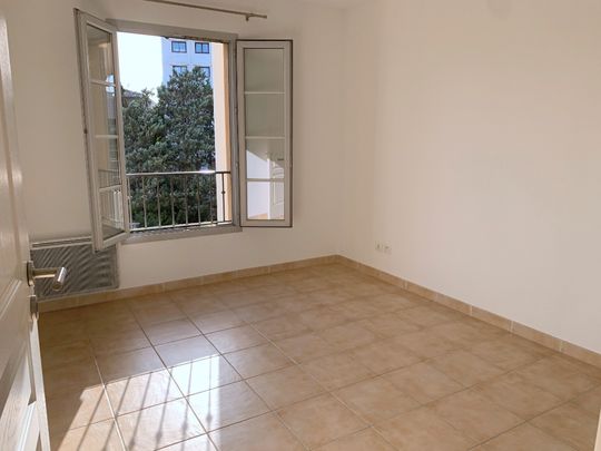 Location Appartement 3 pièces 70m² - Photo 1