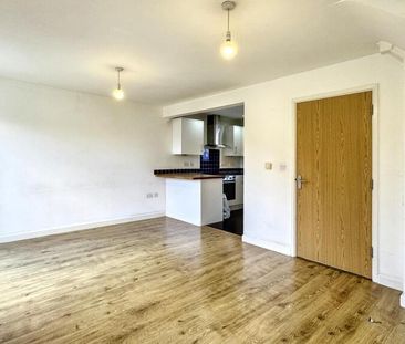 4 bedroom house to rent - Photo 2