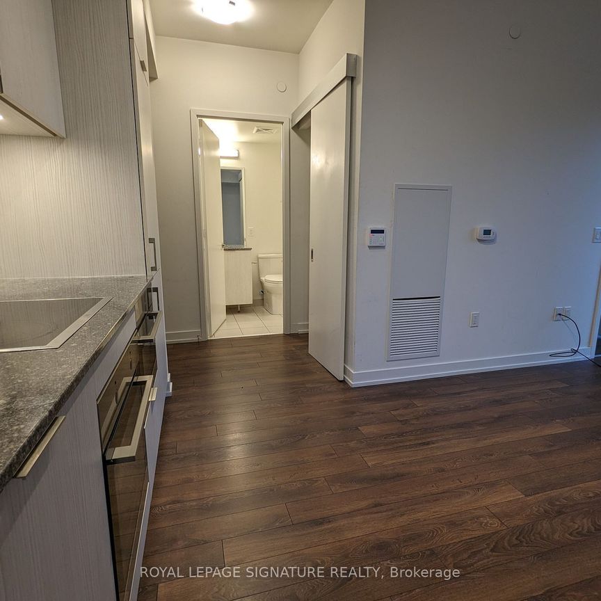 For Lease - 158 Front Street Unit# 2017, Toronto, Ontario - Photo 1