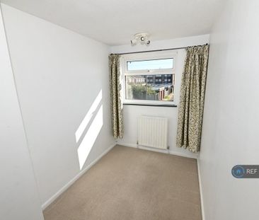 3 bedroom detached house to rent - Photo 3