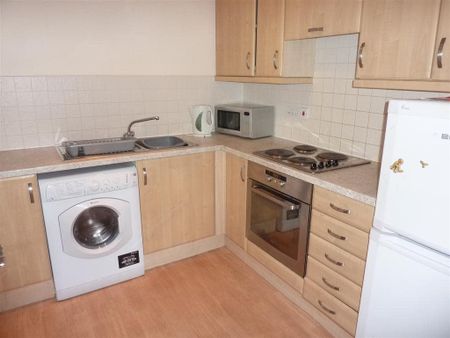 2 bedroom apartment to rent - Photo 4