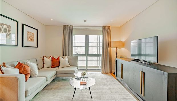 3 bed flat to rent - Photo 1