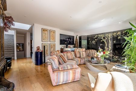 5 bedroom detached house to rent - Photo 4