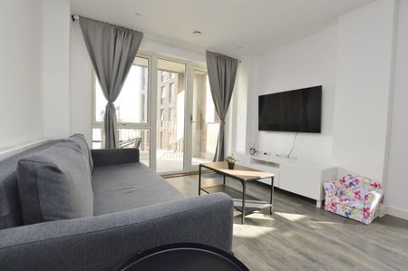 2 bedroom Flat To Let - Photo 2