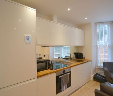 1 bedroom flat to rent - Photo 4