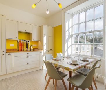 2 bedroom apartment to rent - Photo 4