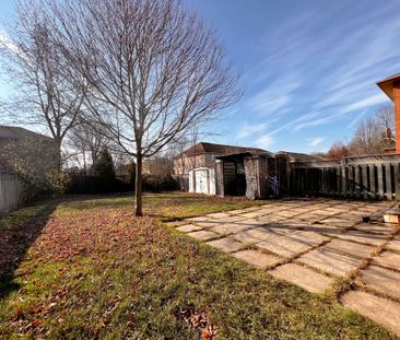 For Lease - 1559 Parish Lane, Oakville, Ontario - Photo 2