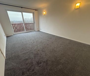 St Andrews Green, Kidderminster - Photo 4