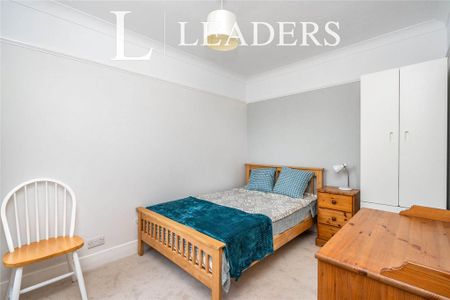 3 bedroom terraced house to rent - Photo 3